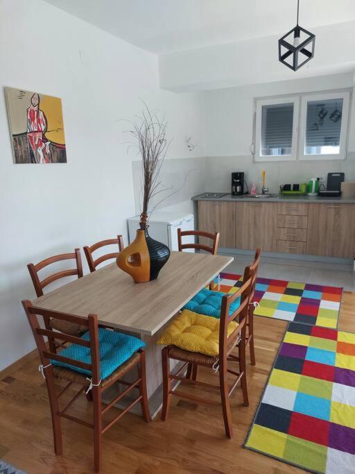 Skopje Family Business Apartment Luaran gambar